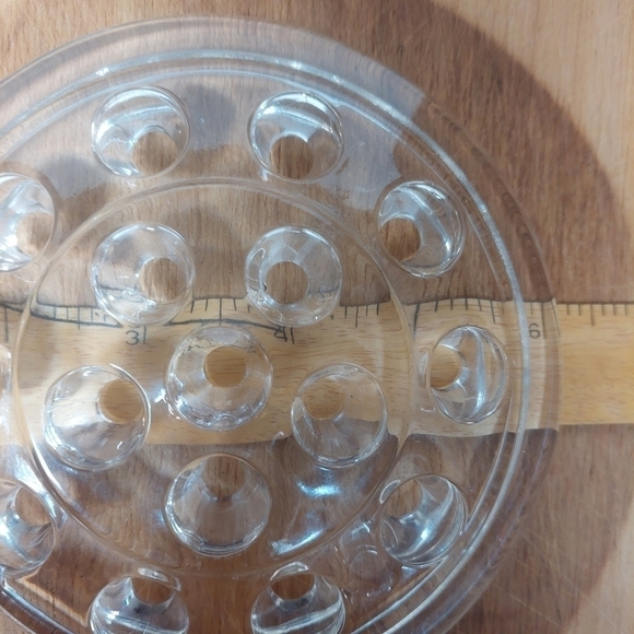 Vintage* 16-Hole Floral Glass Frog - Picture 5 of 5